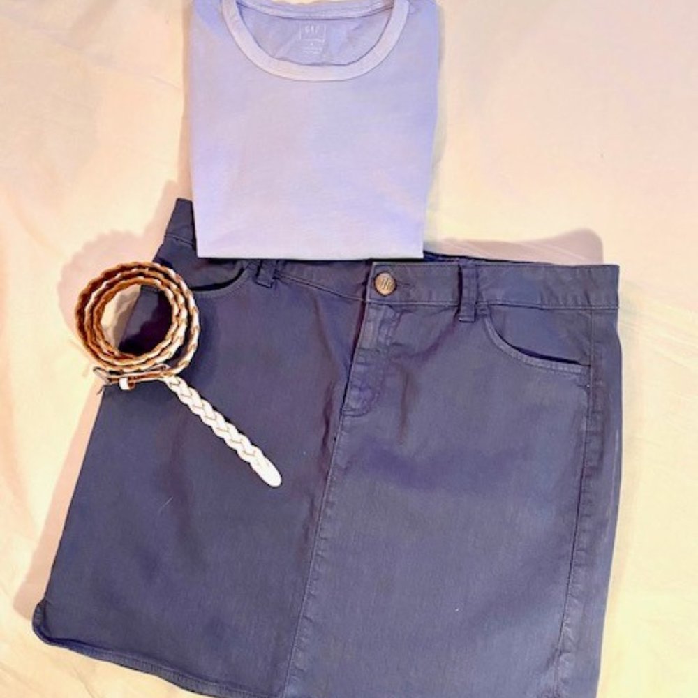 Tommy Hilfiger Denim Skirt - Size 8